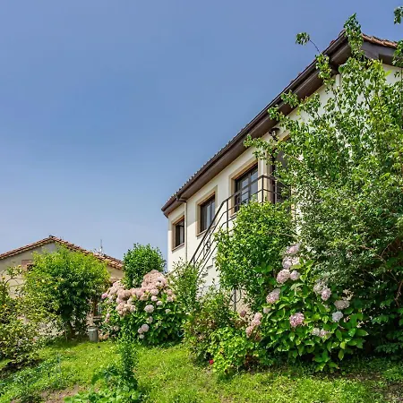Casa Honorato En La Montana Chalet