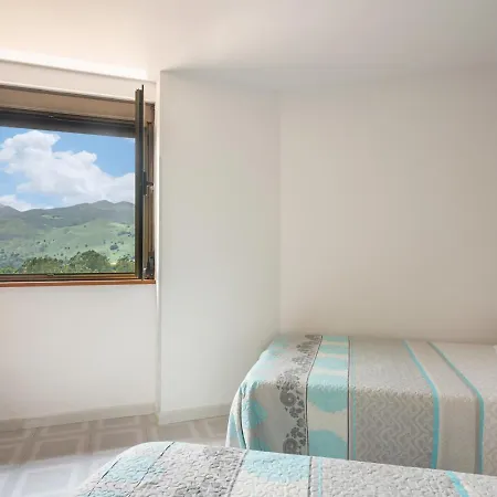 Casa Honorato En La Montana בקתה סנטה אאולריה דס ריו