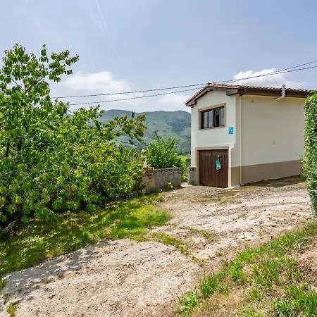 Casa Honorato En La Montana בקתה *